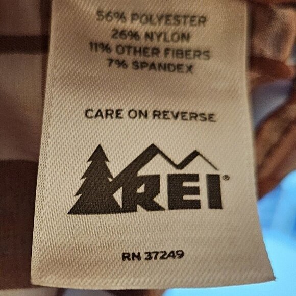 REI MensvMaroon Red Plaid Snap Down Shirt Medium - Picture 7 of 7